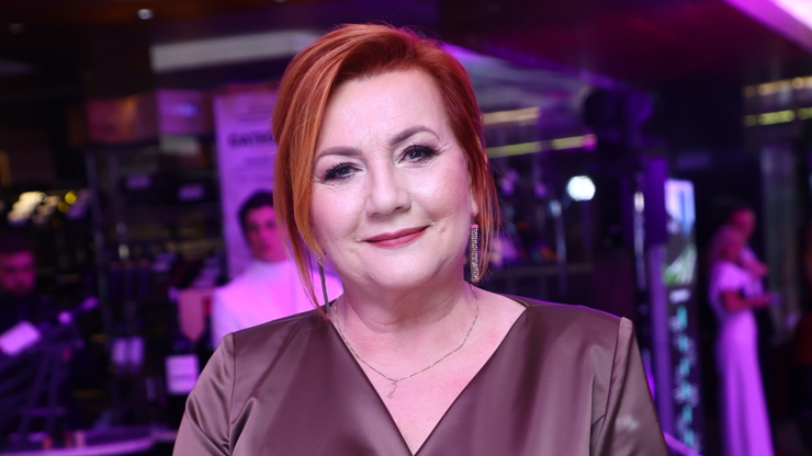 Ministryně Alena Schillerová vypadala velmi elegantně.