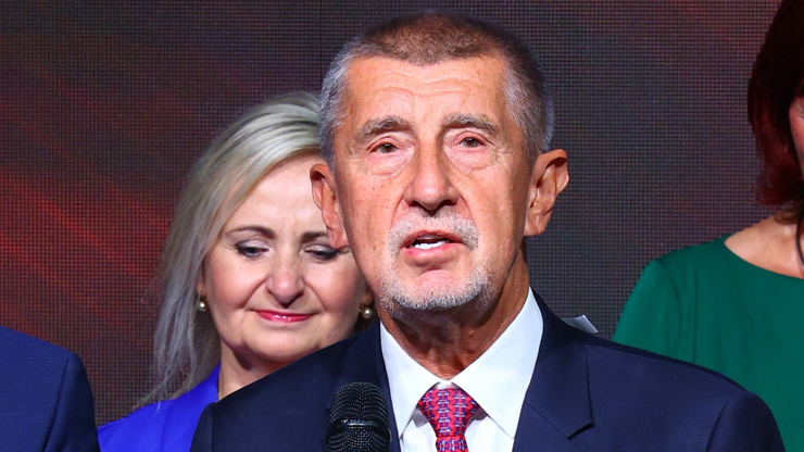 Andrej Babiš během tiskovky.