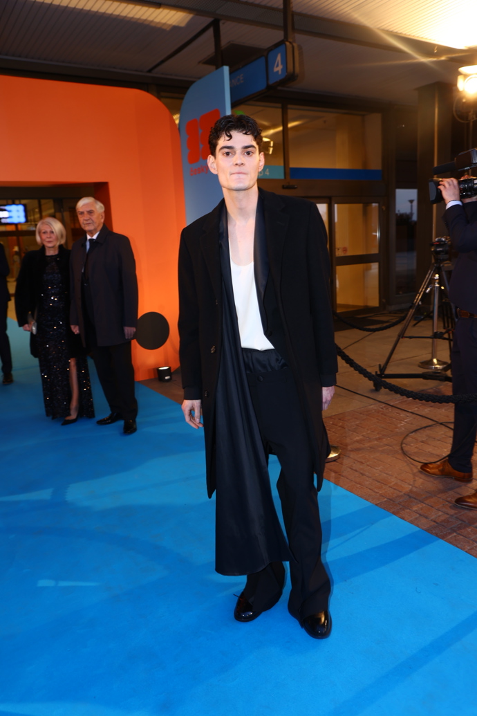 Josef Trojan při příchodu na předávání ocenění Český lev.