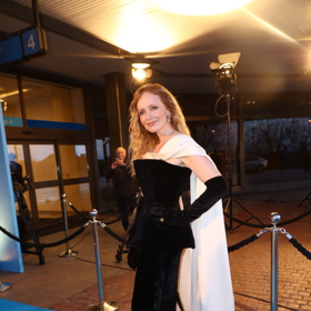 Aňa Geislerová dorazila na předávání Českých lvů s úsměvem.