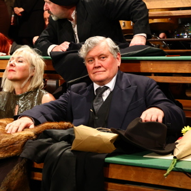 Miroslav Hanuš se svou manželkou po svém boku. 