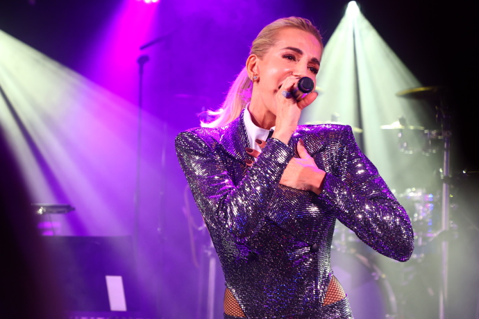 Dara Rolins vystoupila na Plese v Intru.