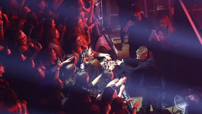 FOTO: Fanynky byly jako šílené.