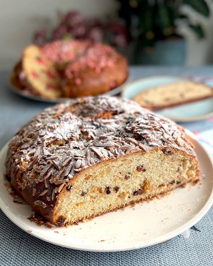 Takhle vypadá krásný velikonoční mazanec v podání Mirky van Gils Slavíkové. 