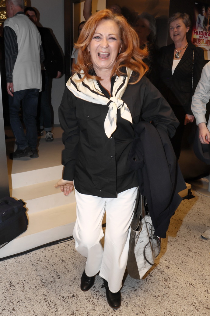 Veselá Simona Stašová.