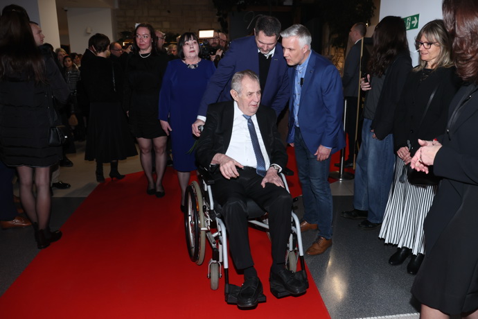 Miloš Zeman na slavnostní premiéře filmu Livia. 