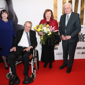 Bývalý prezidenti se sešli na premiéře filmu Livia.