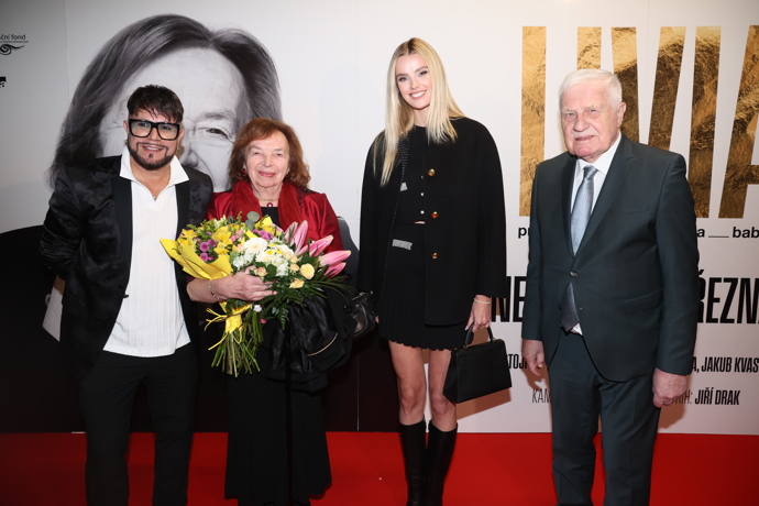 Krystyna Pyszková vypadala nádherně.