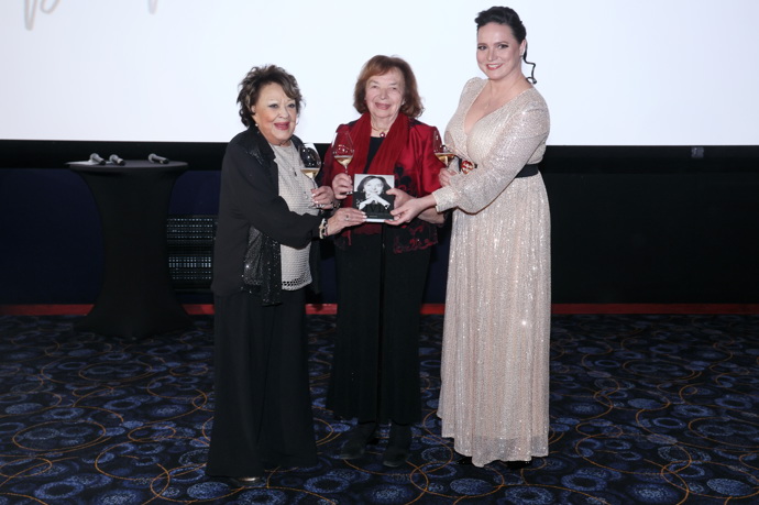 Jiřina Bohdalová si slavnostní premiéru filmu Livia nenechala ujít. 