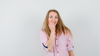 Klaudie (36): Místo intimností volím raději knížku a spánek. Po přiznání kamarádek se cítím jako neschopná manželka