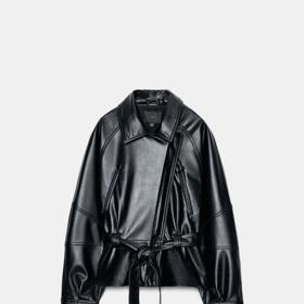 Bunda z imitace kůže s páskem, Zara, 1499 Kč