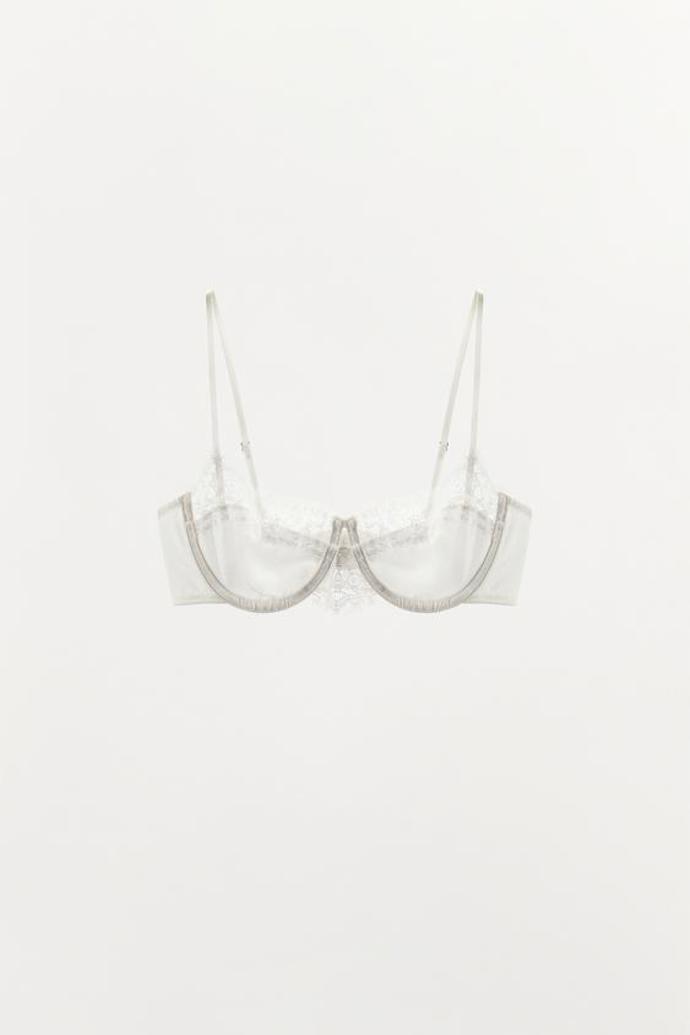 Krajková braletka s kosticemi, Zara, 849 Kč