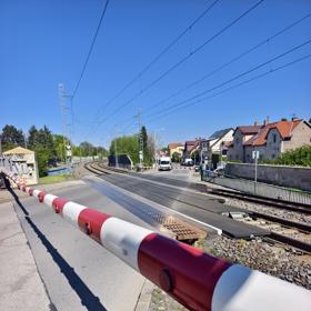 Kousek od tohoto místa spáchala Bartošová sebevraždu.