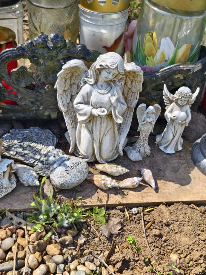 Lidé na Bartošovou stále myslí.