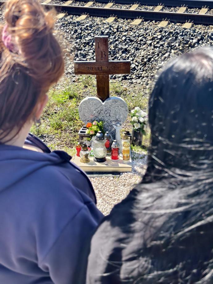 Památníček Ivety Bartošové.