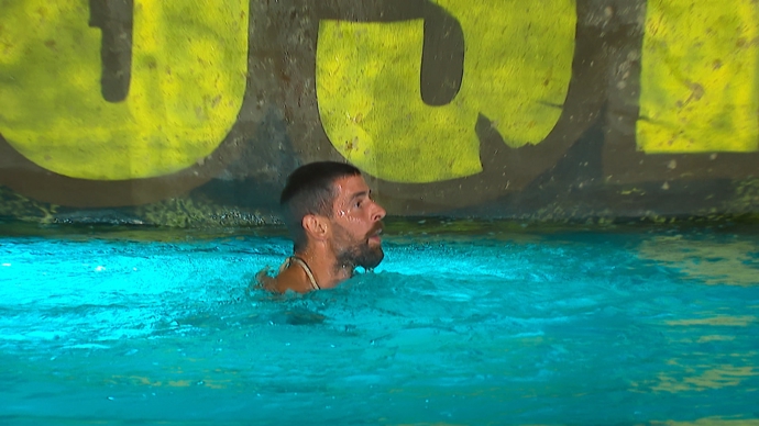 Adam prohrál v duelu proti Otakarovi. 