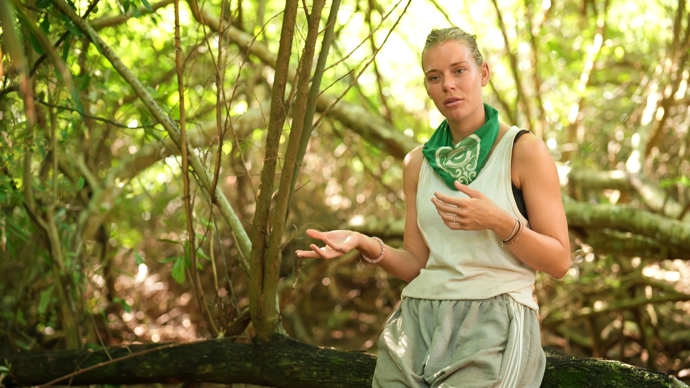 Viviane Kerstin dostala dopis z domova. 