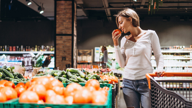 Otevírací doby 1. a 8. května 2026: Jak jsou otevřené obchody?