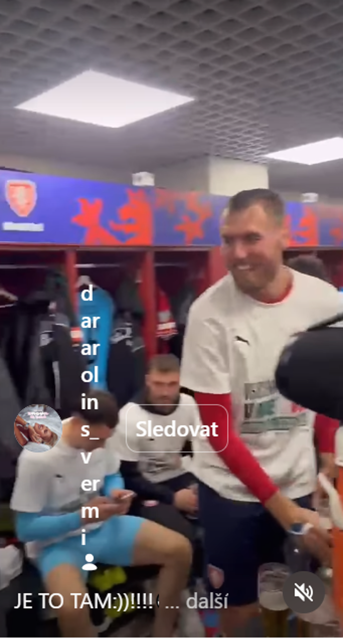 V šatně národního týmu bylo veselo.