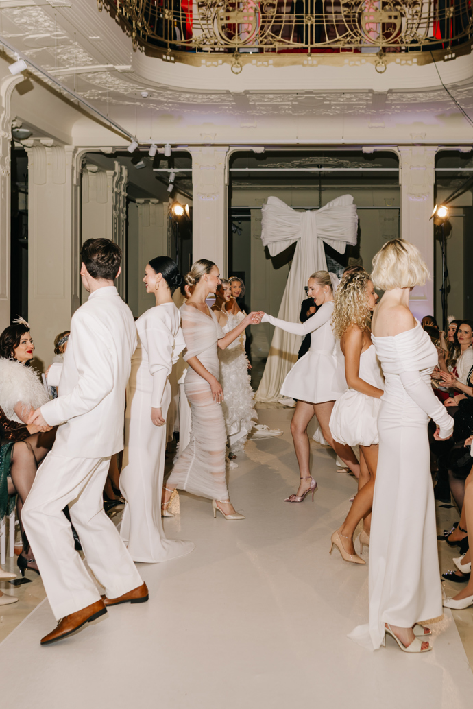 Na přehlídce panovala uvolněná atmosféra.