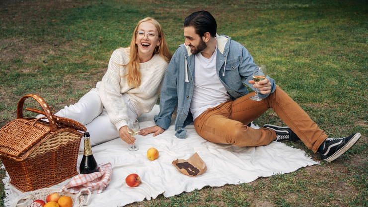 Víkendový horoskop na 25.–26. dubna 2026: Panny by si měly dopřát kvalitní odpočinek a Ryby by si měly popovídat s blízkými