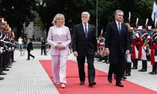 Eva Pavlová oslnila argentinského prezidenta. V růžovém kostýmku zazářila, outfit kazila jediná věc