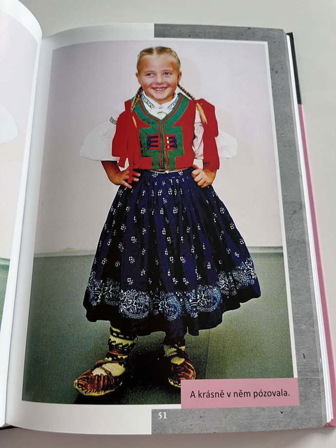 Fotografa odměnila velkým úsměvem. 