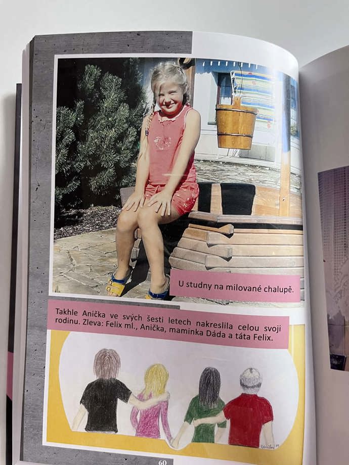 Na spodním obrázku vidíme rodinu Slováčkových, jak ji nakreslila sama Anička. 