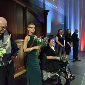 Za svou obětavou pomoc nemocným získala prestižní Cenu Olgy Havlové.