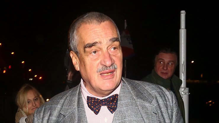 Knížecí sídlo Karla Schwarzenberga je prodáno. Cena se vyšplhala ke 100 milionů