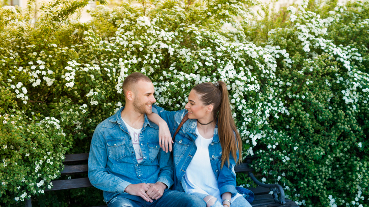 Denní horoskop na pátek 10. 4. 2026: Panny by měly pomáhat druhým a Raci by měli udělat tlustou čáru za minulostí