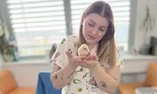 Dvaadvacetiletá sestřička dětské neurologie přichází o zrak. Zoufalá Nikola prosí o pomoc 