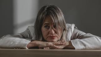 Růžena (57): Vrátila jsem se prodat dům. Místo toho jsem otevřela něco, co mělo zůstat zavřené