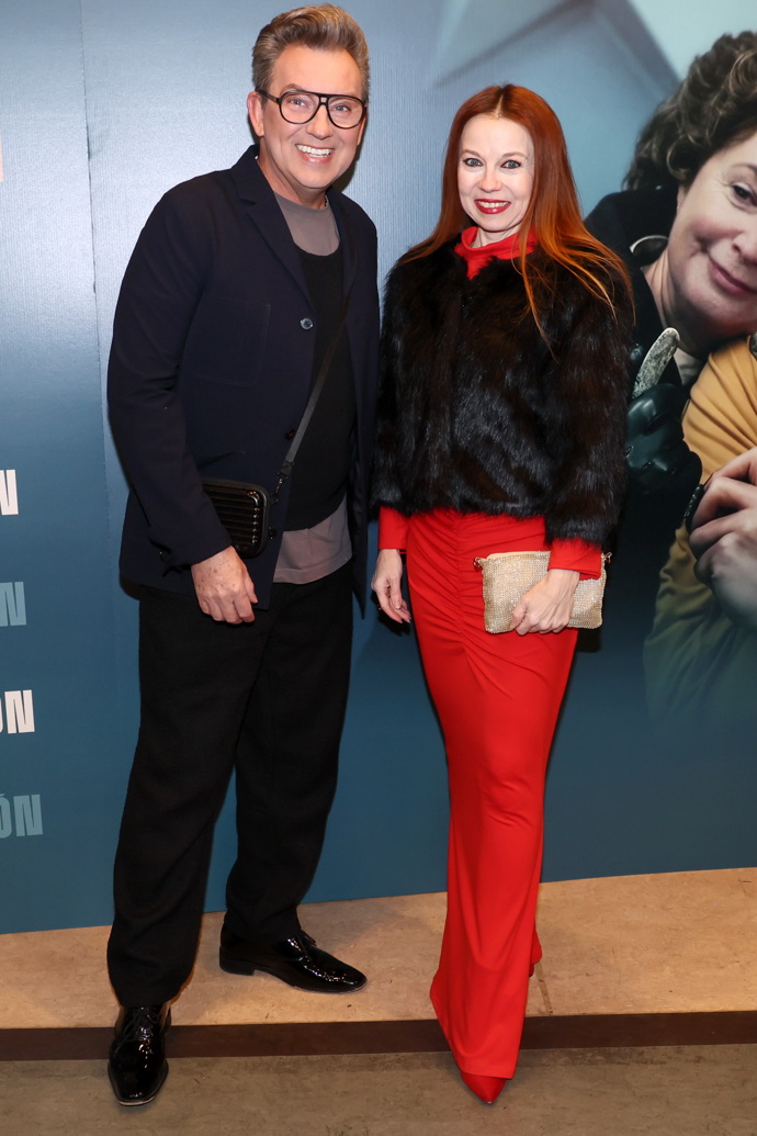 Bára Fišerová přišla ve společnosti stylisty Káji Pavlíčka.