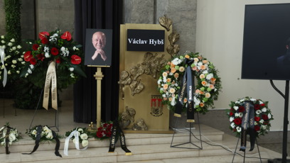 FOTO: Pihřeb Václava Hybše.