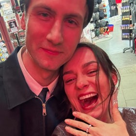 Beáta Kaňoková se pochlubila krásným prstýnkem. 