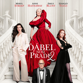 Červené šaty pro Meryl Streep vytvořil italský návrhář Pierpaolo Piccioli, který je kreativním ředitelem značky Balenciaga. 