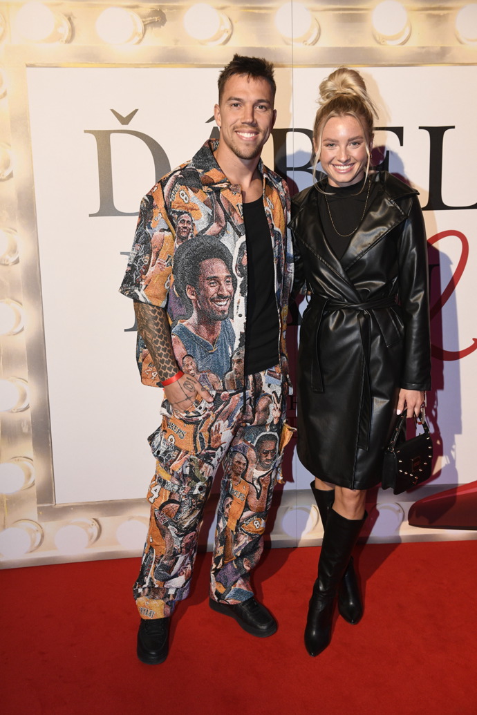 Kryštof Novák s Denisou na premiéře Ďábel nosí Pradu 2.