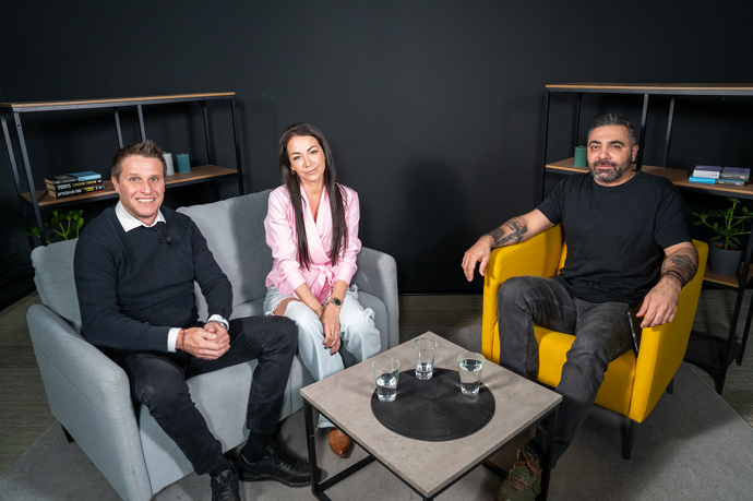 Agáta Hanychová a Miroslav Dopita v pořadu eXtra Host.