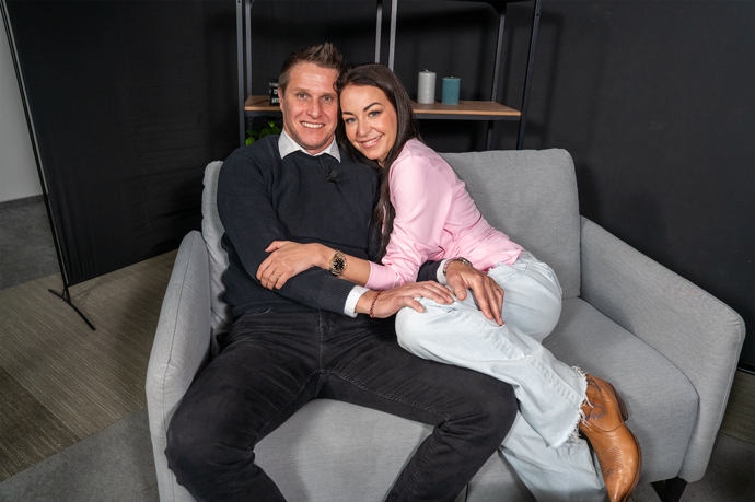 Agáta Hanychová a Miroslav Dopita v pořadu eXtra Host.