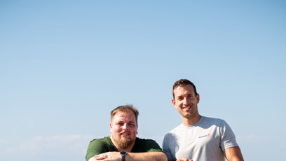 FOTO: Matěj s trenérem Martinem Košťálem.