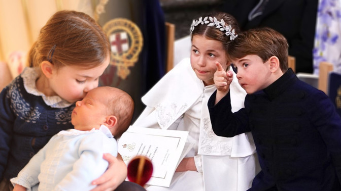 8 nejdojemnějších fotek princezny Charlotte: Takhle umí mladšího brášku Louise pokárat i chránit