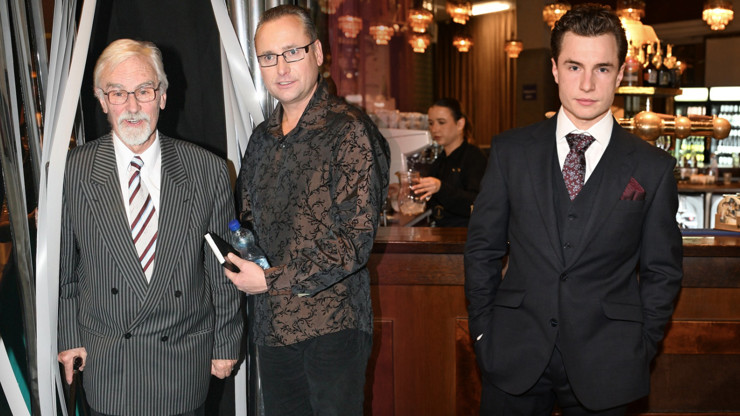 Zemřel dědeček Oskara Hese Jindřich.