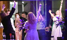 Největší pařmeni na oslavě Geislerové: Divoké taneční kreace Issové či sestra Ester utržená ze řetězu 