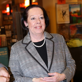 Yvonne Přenosilová v roce 2013 na křtu knihy Saskie Burešové.