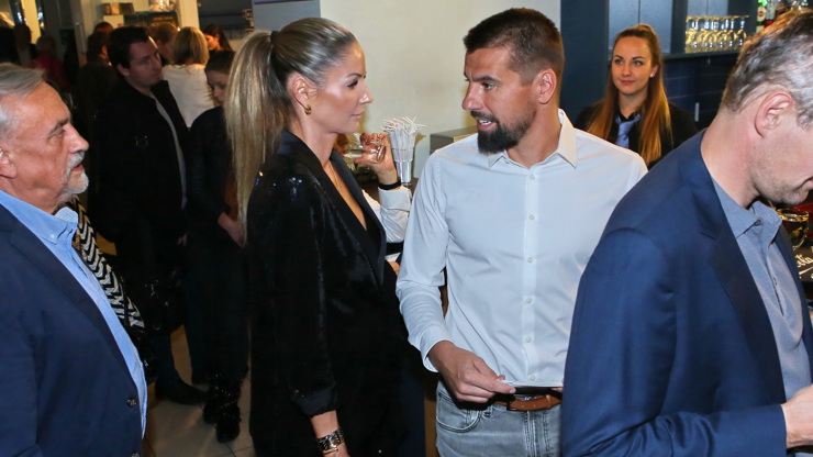 Ve vztahu mají mít trhliny.