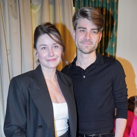 Dcera Miroslava Hanuše, Jindřiška, randí s hercem Markem Lamborou. 