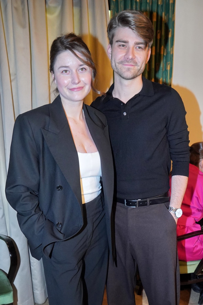 Dcera Miroslava Hanuše, Jindřiška, randí s hercem Markem Lamborou. 