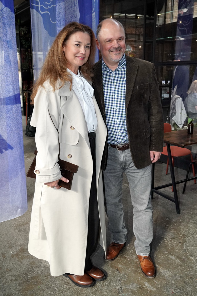 Martina Preissová se po boku manžela Martina Preisse blýskla v kombinaci ležérnosti a nenucené elegance.