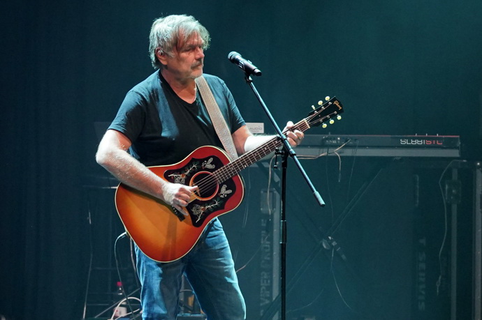 Zpěvák kapely Kamelot Roman Horký. 